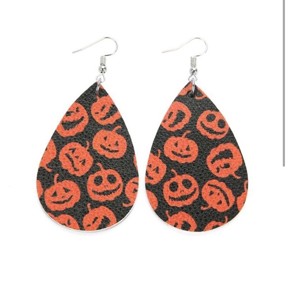 Jewelry - 🎃 Spooky Pumpkin Pattern Faux Leather Teardrop Earrings